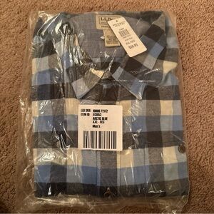 L.L. Bean Casual Button Down Shirt Blue and Black XXL NWT